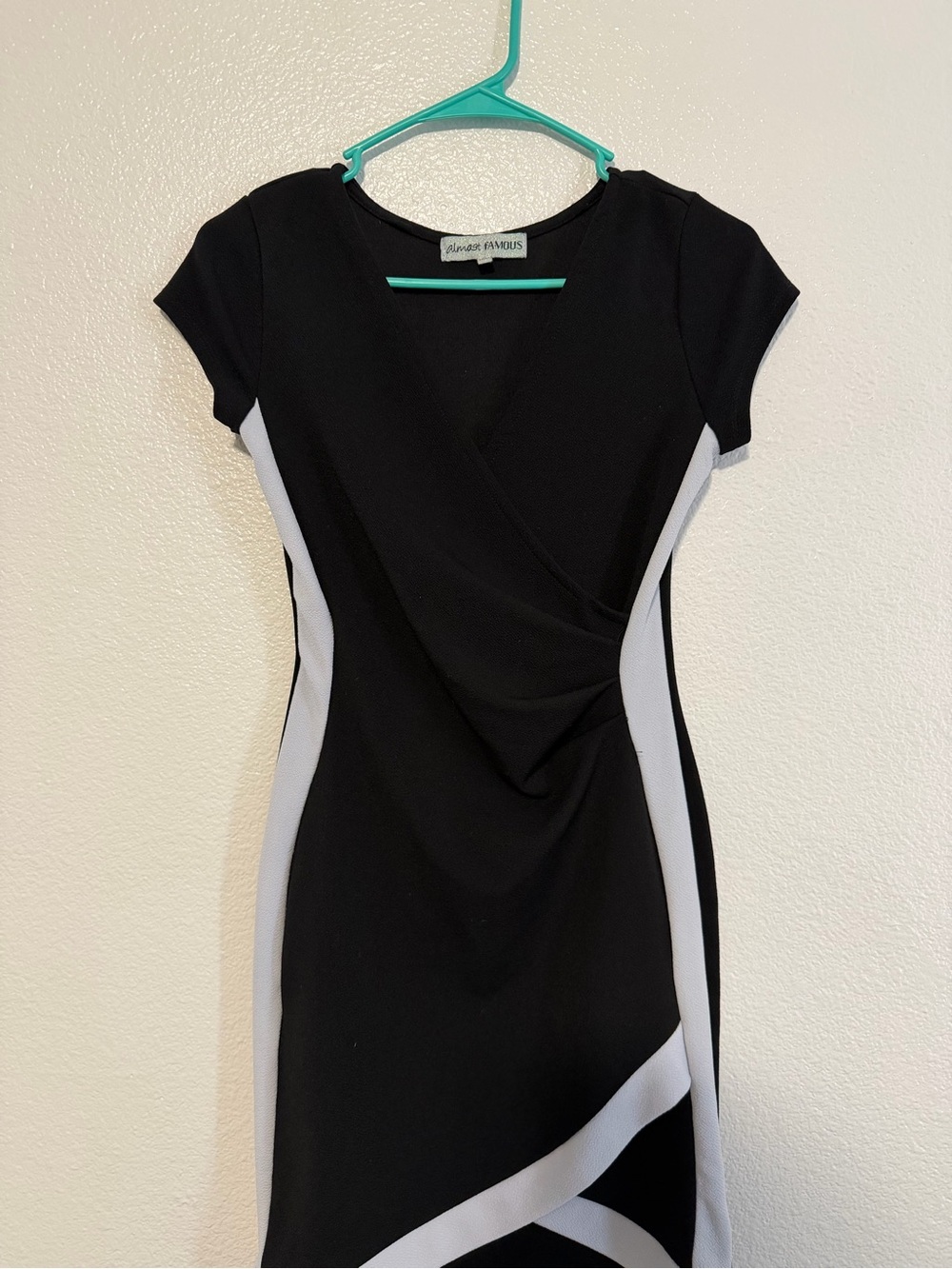 Almost Famous Black and White Cap-Sleeve Sheath Dress